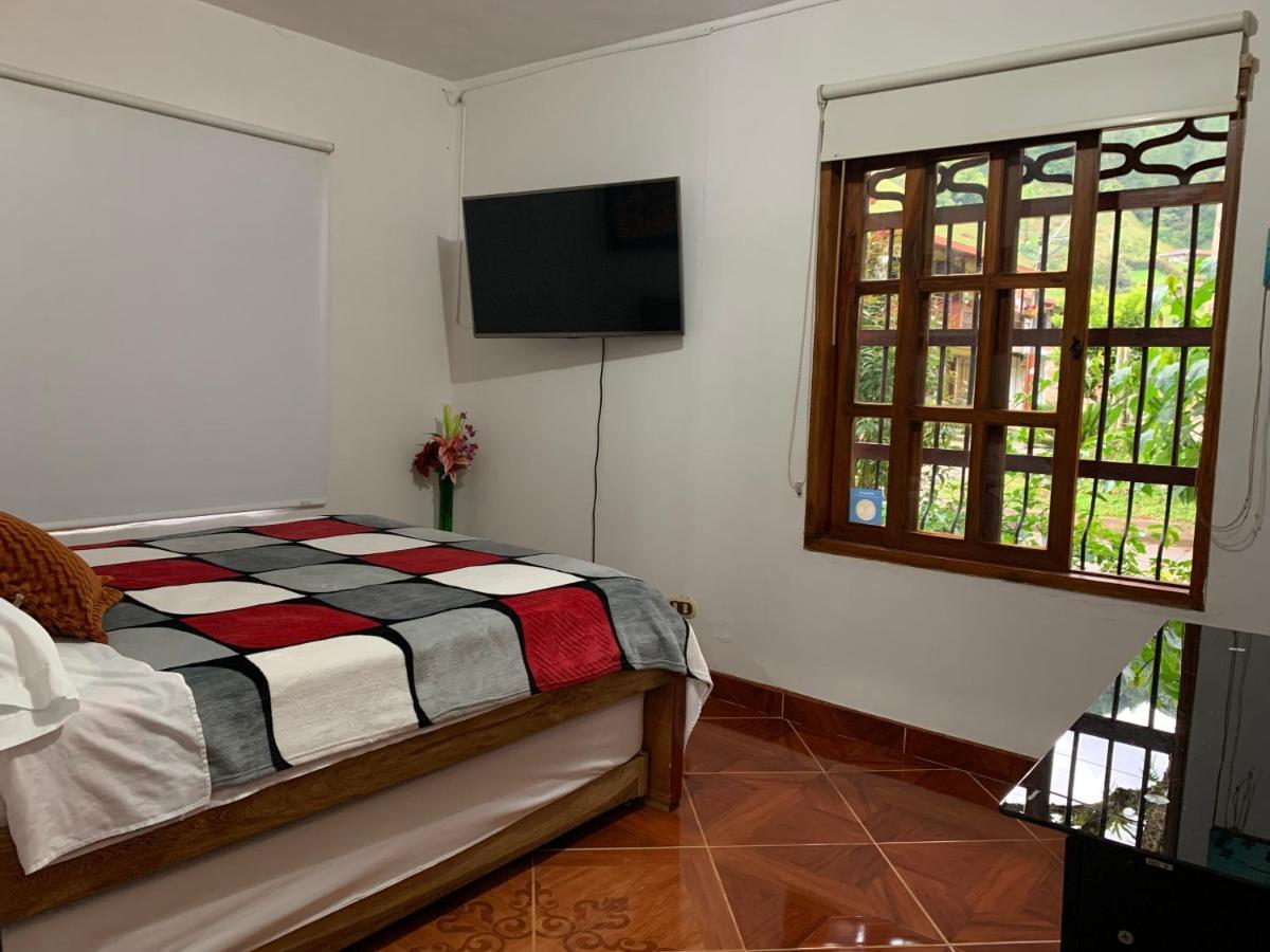 Casa Huespedes El Ensueno Hotel Jardin Buitenkant foto
